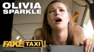 College Virgin Pops Her Cherry in a Taxi