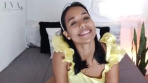 Joi Caes Pleassures Herself